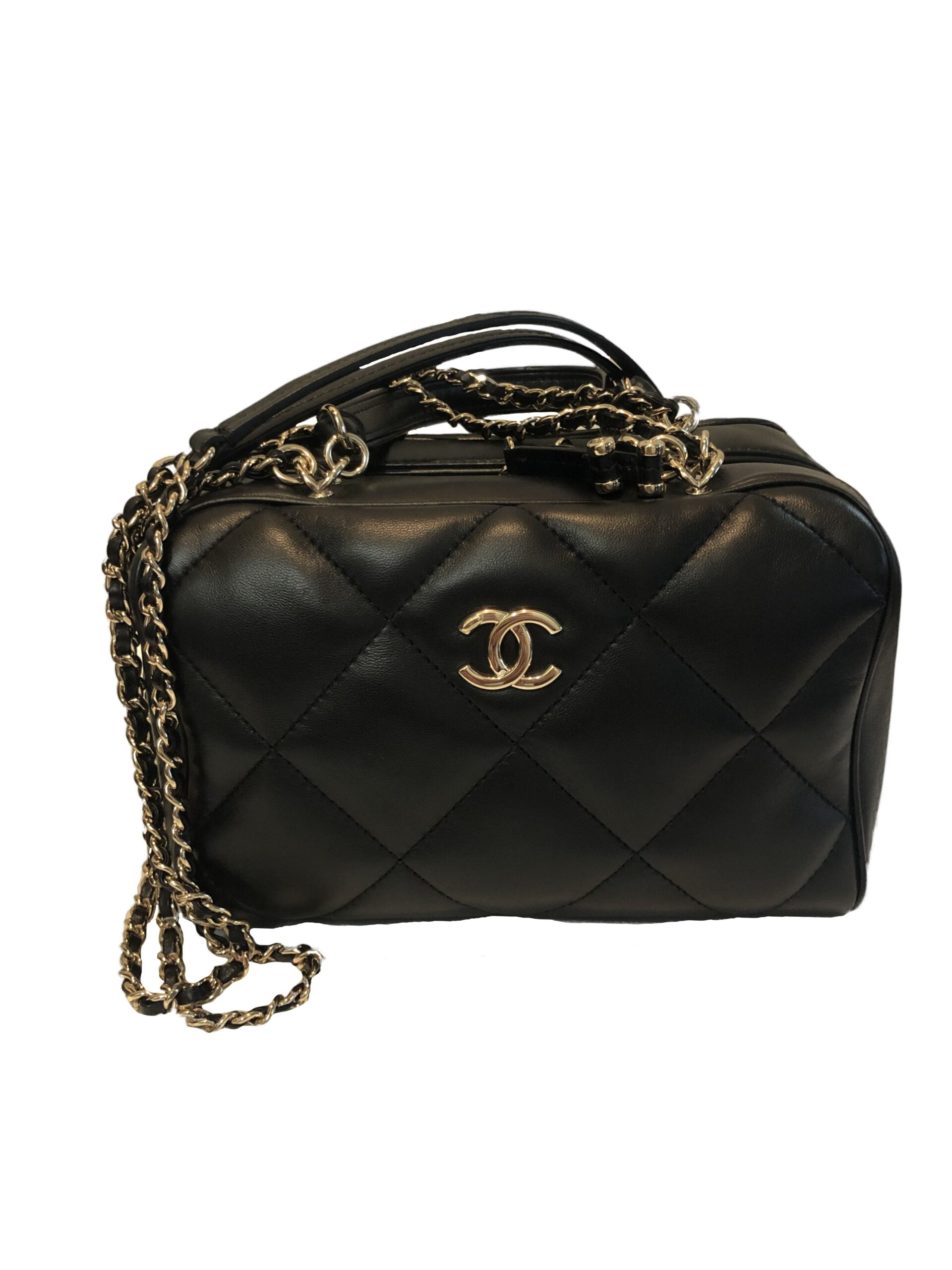 sold-out CHANEL 2WAY チェーンショルダーバッグ - Ur